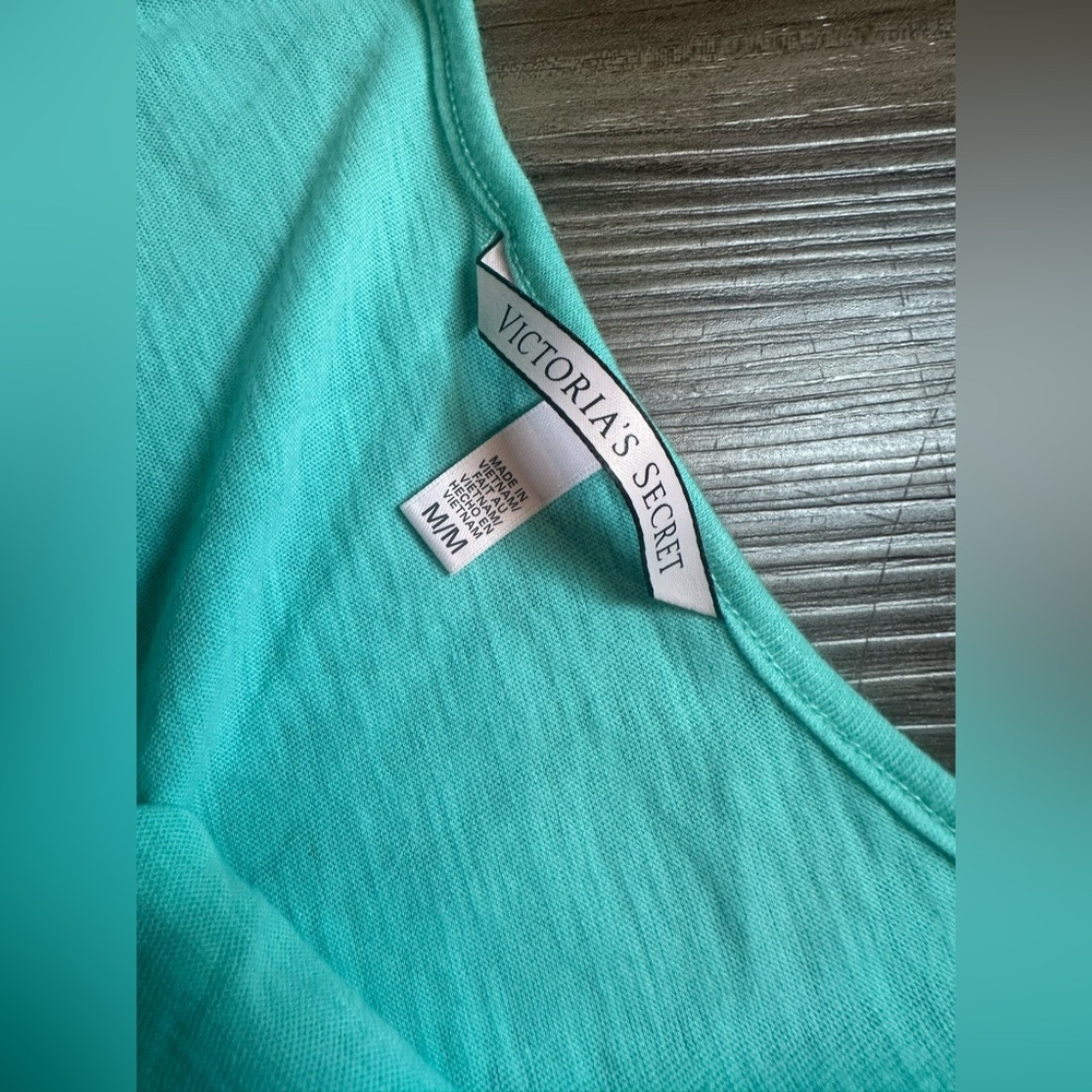 Victoria’s Secret Teal Tassel Hem Tank Top Women’s Medium Boho Flowy Cami - Picture 8 of 12